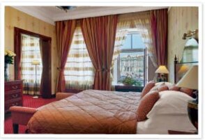 Программа Room Comfort menu предлагает гостю создать неповторимую атмосферу в номере, выбрав ароматические свечи, благовония, гипоаллергенное постельное белье...
