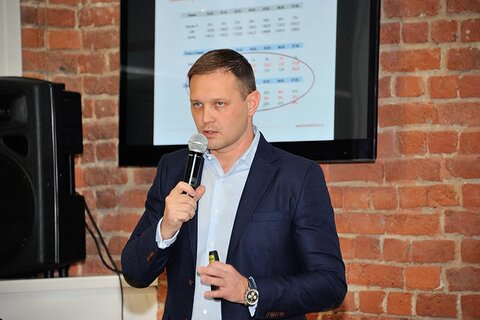 Сергей Бульзов уверен, что правильная оценка работы отеля делается в сравнении с работой конкурентов