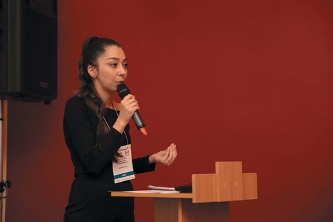 Айна Магомедова, менеджер по работе с клиентами компании HRS, рассказала о преимуществах, которые  получает отель, использующий программные продукты данной фирмы.