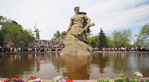Мамаев курган (высота 102.0) являлся главным звеном в системе обороны Сталинградского фронта