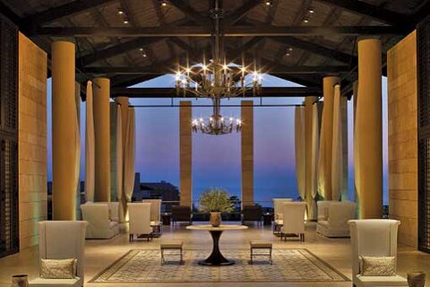 Пятизвездочный отель The Romanos курорта Costa Navarino