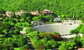 На курорте Casa de Campo есть даже собственный открытый амфитеатр в греческом стиле, где проходят шоу и представления