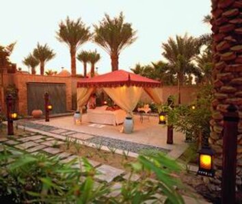 Часть СПА-процедур проводится на открытом воздухе (Talise Spa, курорт Madinat Jumeirah)