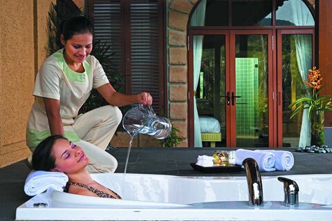 Отдельные процедуры могут проводиться непосредственно в номере «СПА-сьют»