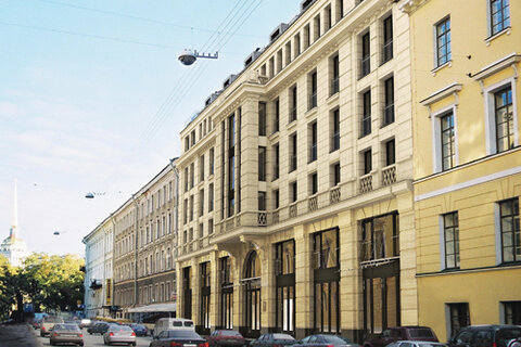 Отель W St. Petersburg расположен в историческом здании на Вознесенском пр.