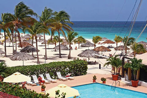 Bucuti и Tara Beach Resort — Palm