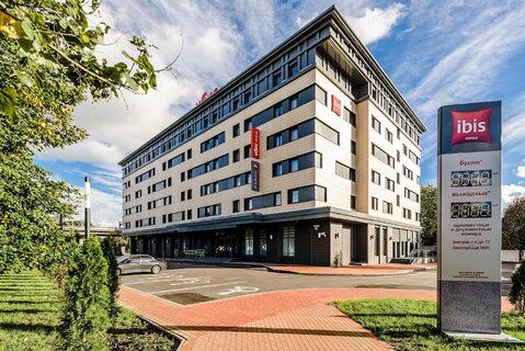В российских регионах компания Accor сделала основную ставку на открытие отелей эконом-класса под брендом Ibis. На фото — недавно введенный Ibis Kaliningrad Center