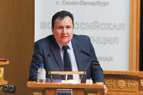  Николай Королев рассказал, что зачастую малые гостиницы строятся как индивидуальные жилые дома, заведомо с нарушением градостроительных норм и правил.