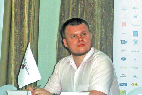 Павел Румянцев, отмечает, что с 2010 года — въездной поток в Санкт-Петербург стабильно рос
