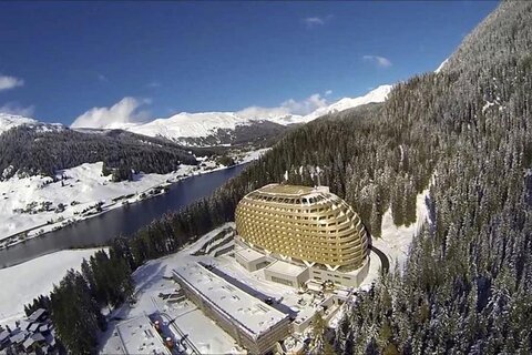 В строительство роскошного спа-отеля InterContinental Davos в Швейцарии, открытого в начале 2014 года, было инвестировано более 250 млн швейцарских франков