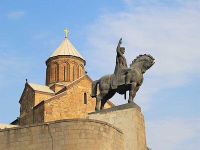 Туроператоры вернут деньги за туры в Грузию