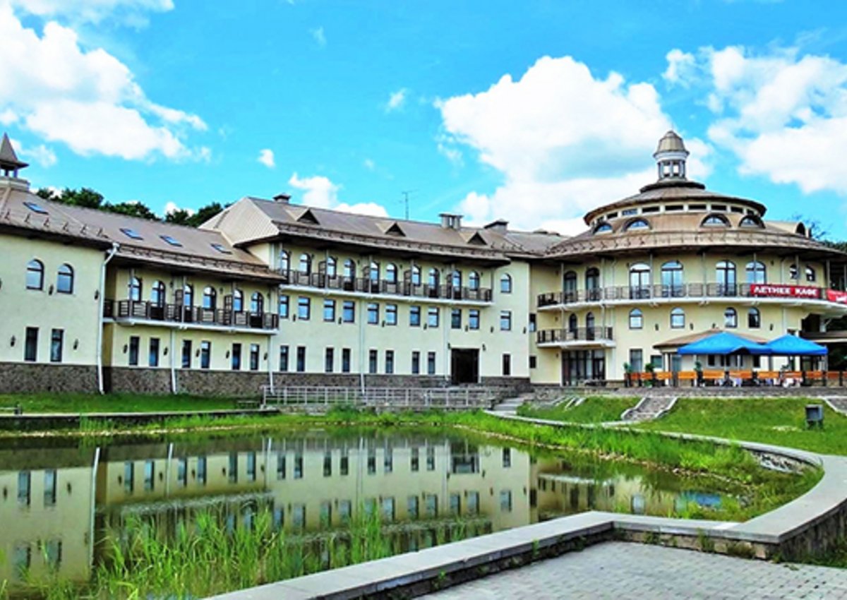 Azimut Hotels продолжает движение по Золотому кольцу России