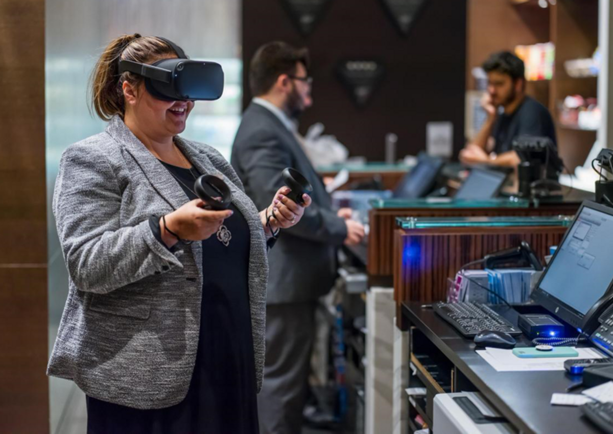 Менеджеры Hilton оценят труд горничных с помощью VR