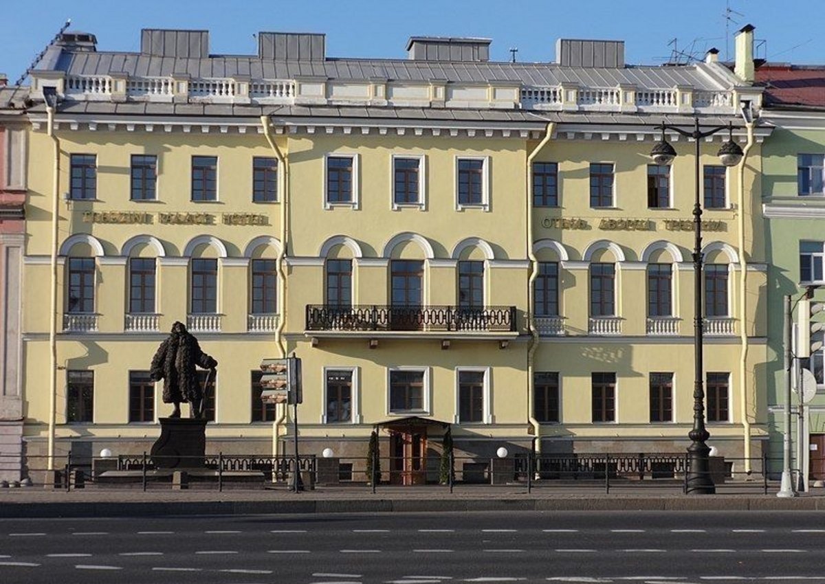 Исторические здания на площади Трезини станут элитным бутик-отелем