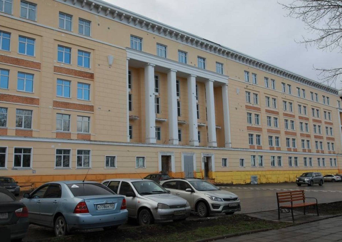 «КРПК» ведет переговоры с банками о финансировании проекта отеля в здании бывшего ВКИУ