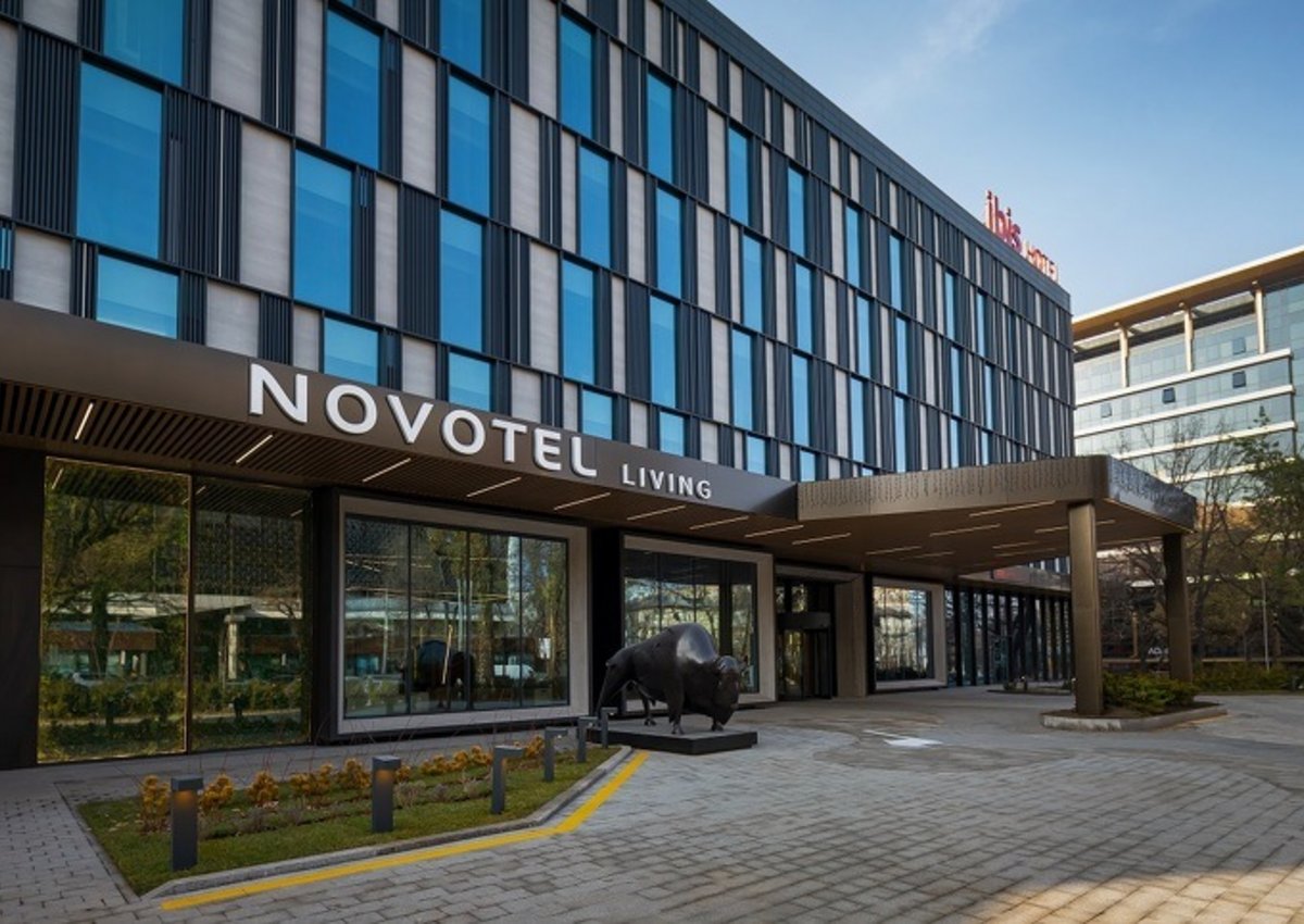 Первый комбо-отель сети Accor открылся в Алматы