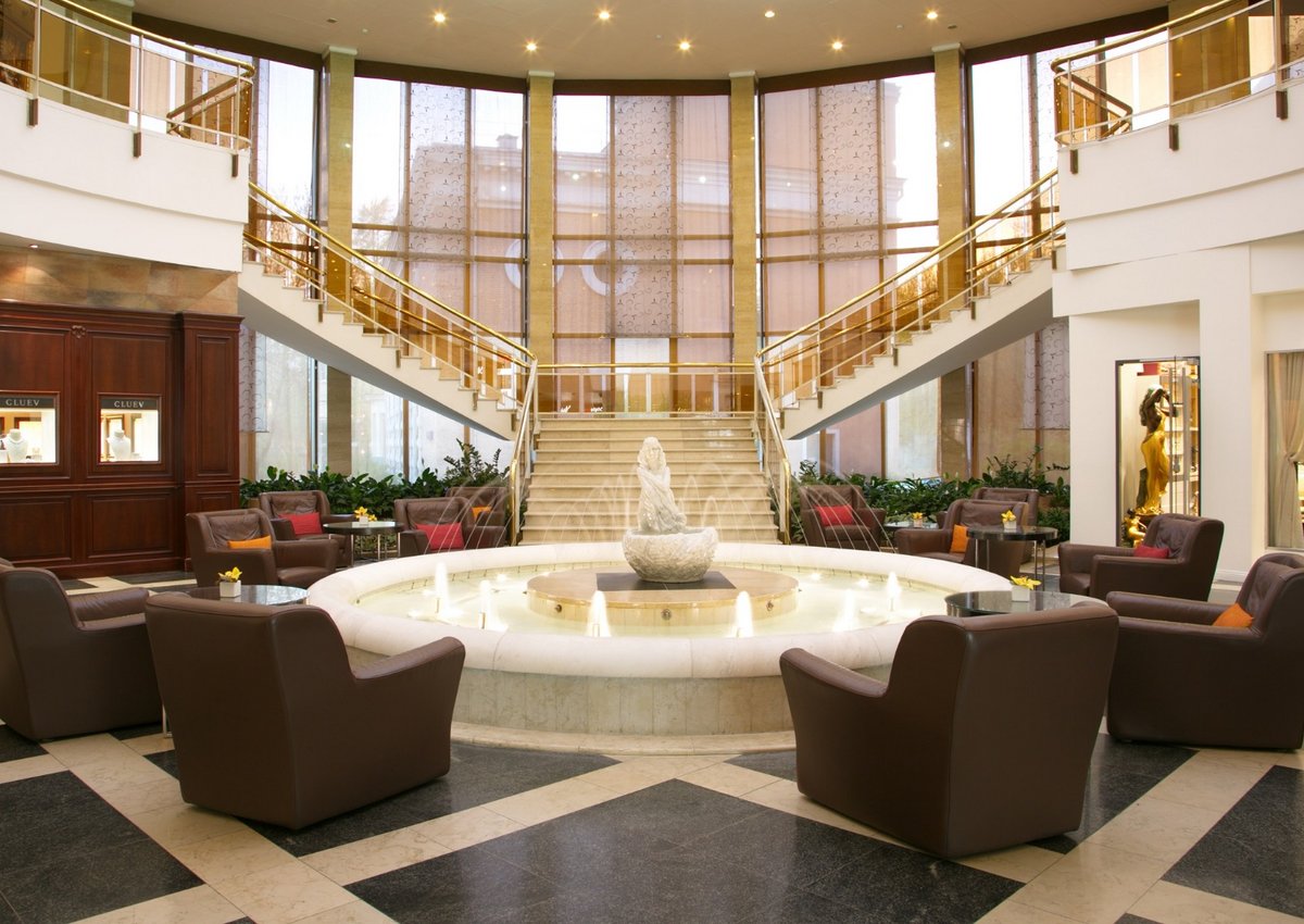 В Radisson Slavyanskaya Hotel & Business Center, Moscow стартовал проект «Добрые крышечки»