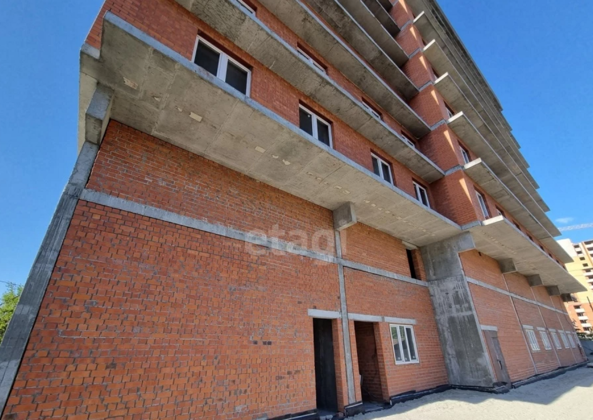 Сын тюменского депутата продает недостроенное здание за 350 миллионов