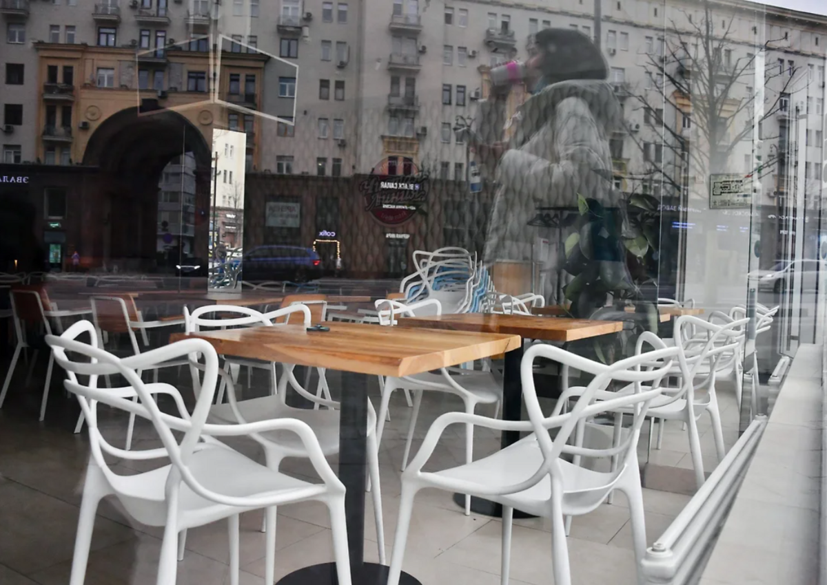В Москве пустеют рестораны. Потребители скорректировали модель поведения