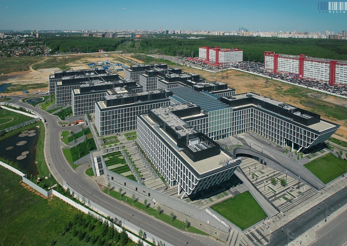 Отель сети Azimut появится в столичном офисном парке Comcity