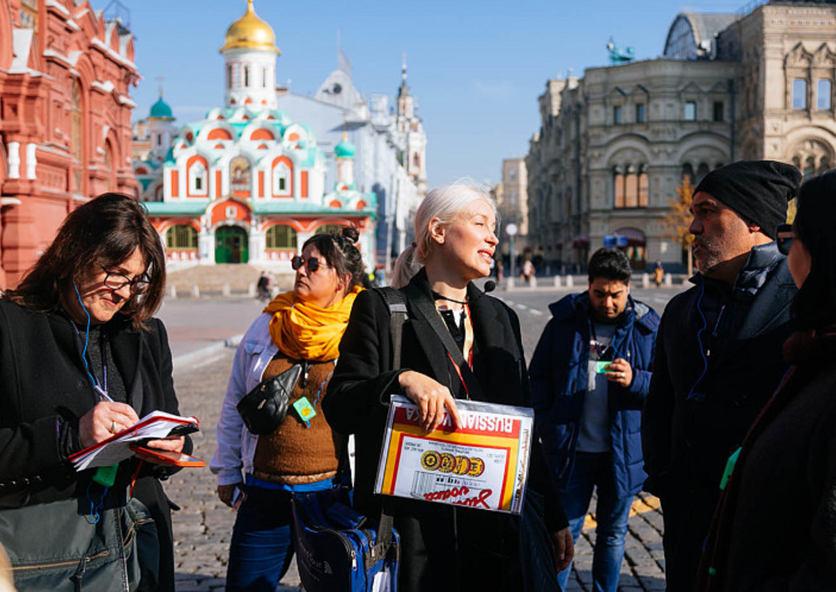 Туристов в Москве стало больше, но доходы отелей упали. В туристической статистике замечены странности
