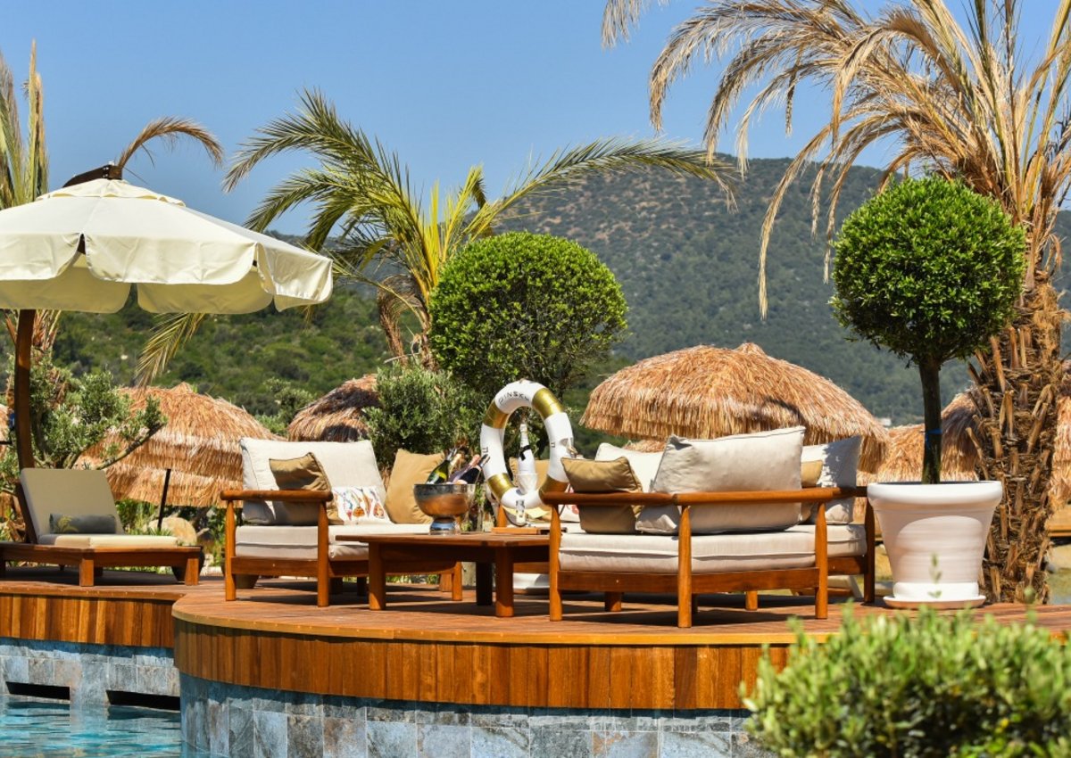 Антон и Елена Пинские — об открытии Pinsky Beach Lounge & Restaurant в Бодруме