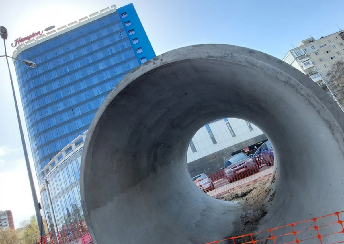 «Теплоэнерго» благоустроит территорию отеля Hampton после жалобы губернатору