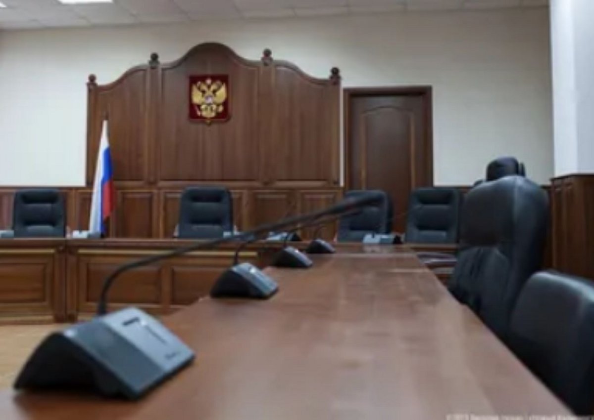 Отель против детей: суд начал рассмотрение дела о невыплате зарплаты подросткам