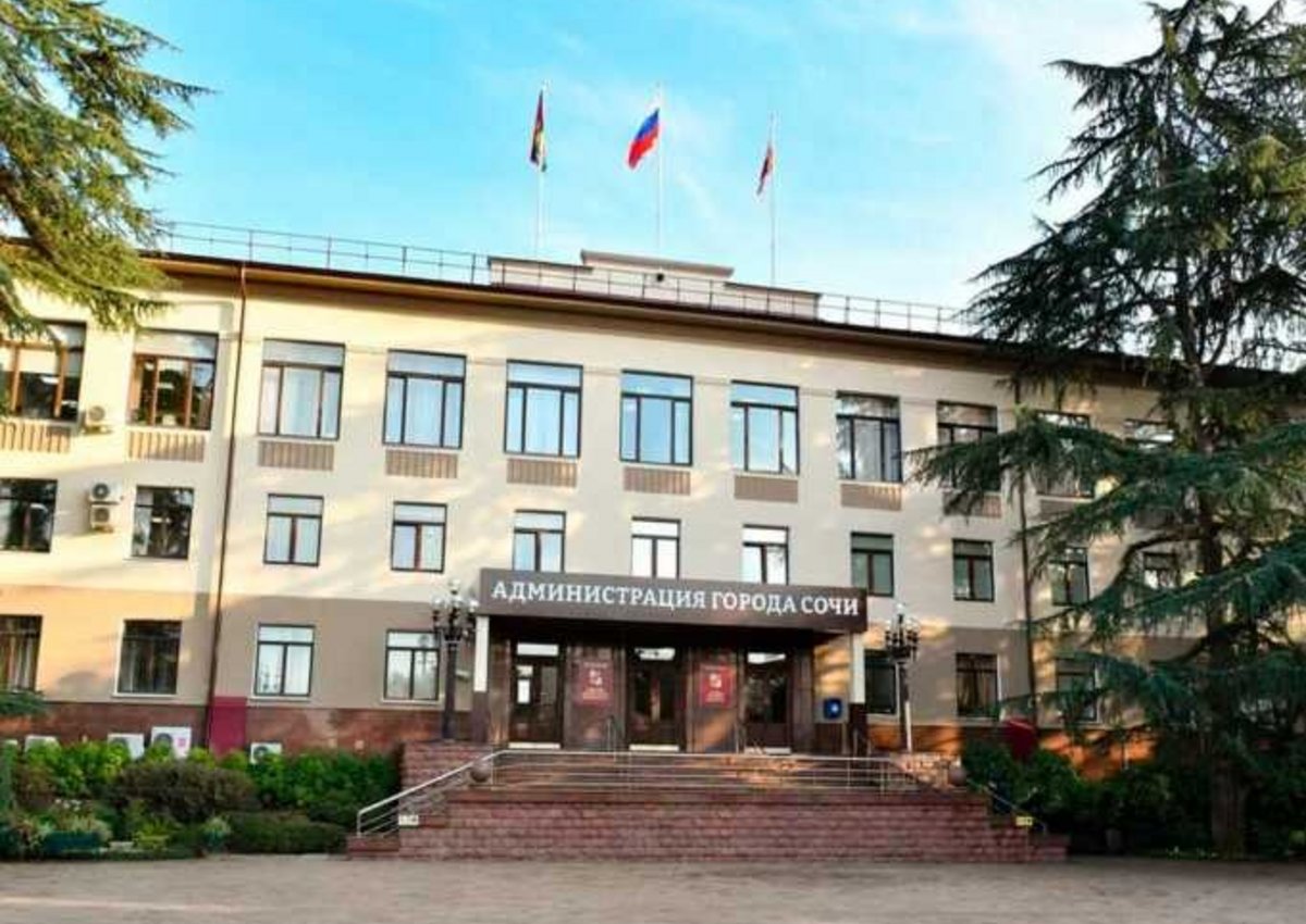 Суд отказал администрации Сочи признать один из отелей курорта самостроем