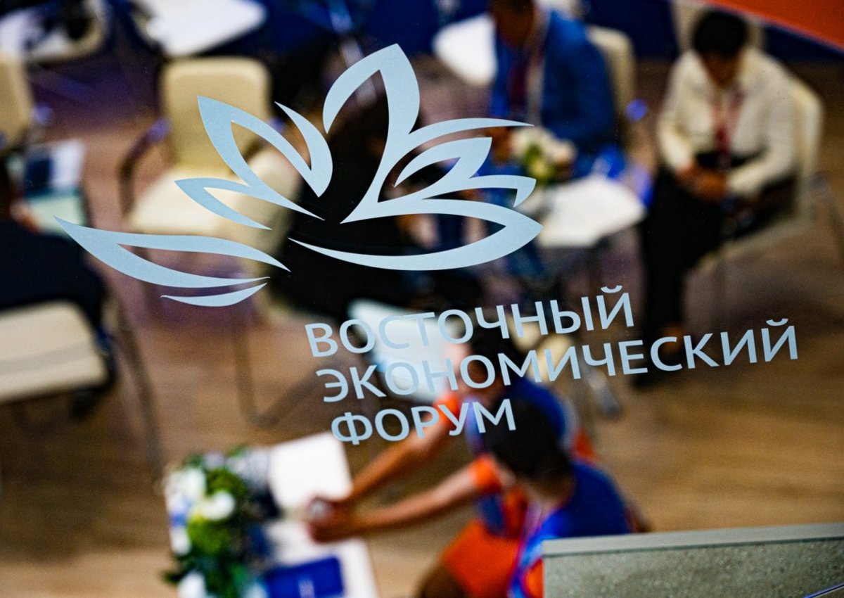 Мойщики, охранники, водители, горничные: кого ищут на ВЭФ во Владивостоке и сколько можно заработать за 4 дня форума