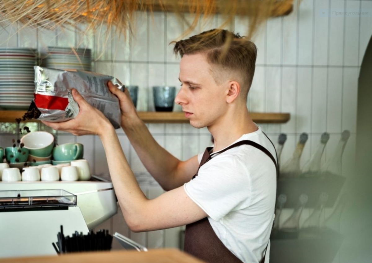 Работа в гостеприимстве. Из-за дефицита кадров в сфере HoReCa в ЮФО все чаще ищут соискателей от 14 лет