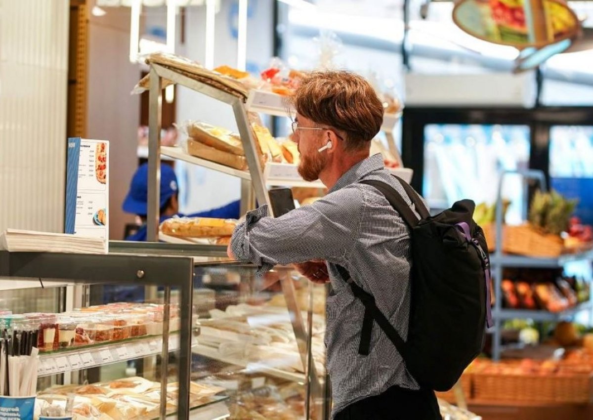 Стол заказов: продуктовые ретейлеры масштабируют ресторанный бизнес