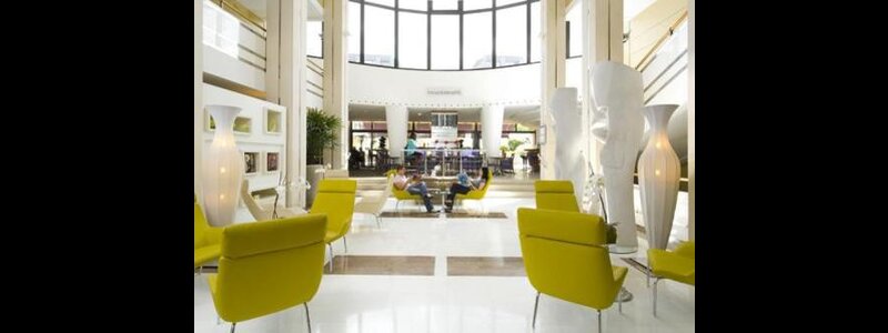 Парижский Novotel представил номер будущего