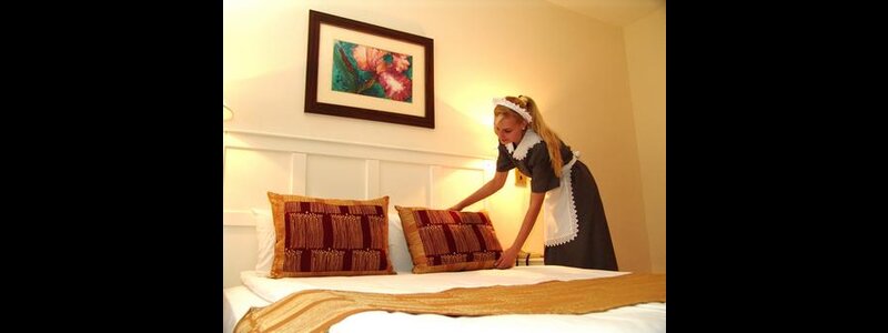 Необходимый и достаточный ROOM SERVICE