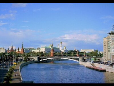 Долю в строящейся гостинице у Кремля приобретет президент Бинбанка