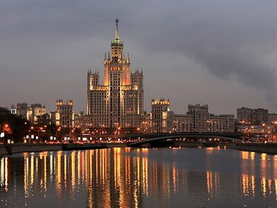 Владельцы гостиницы «Украина» в Москве проведут реновацию отеля и прилегающей к нему территории