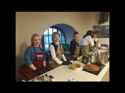 Отельеры приготовили рождественское печенье