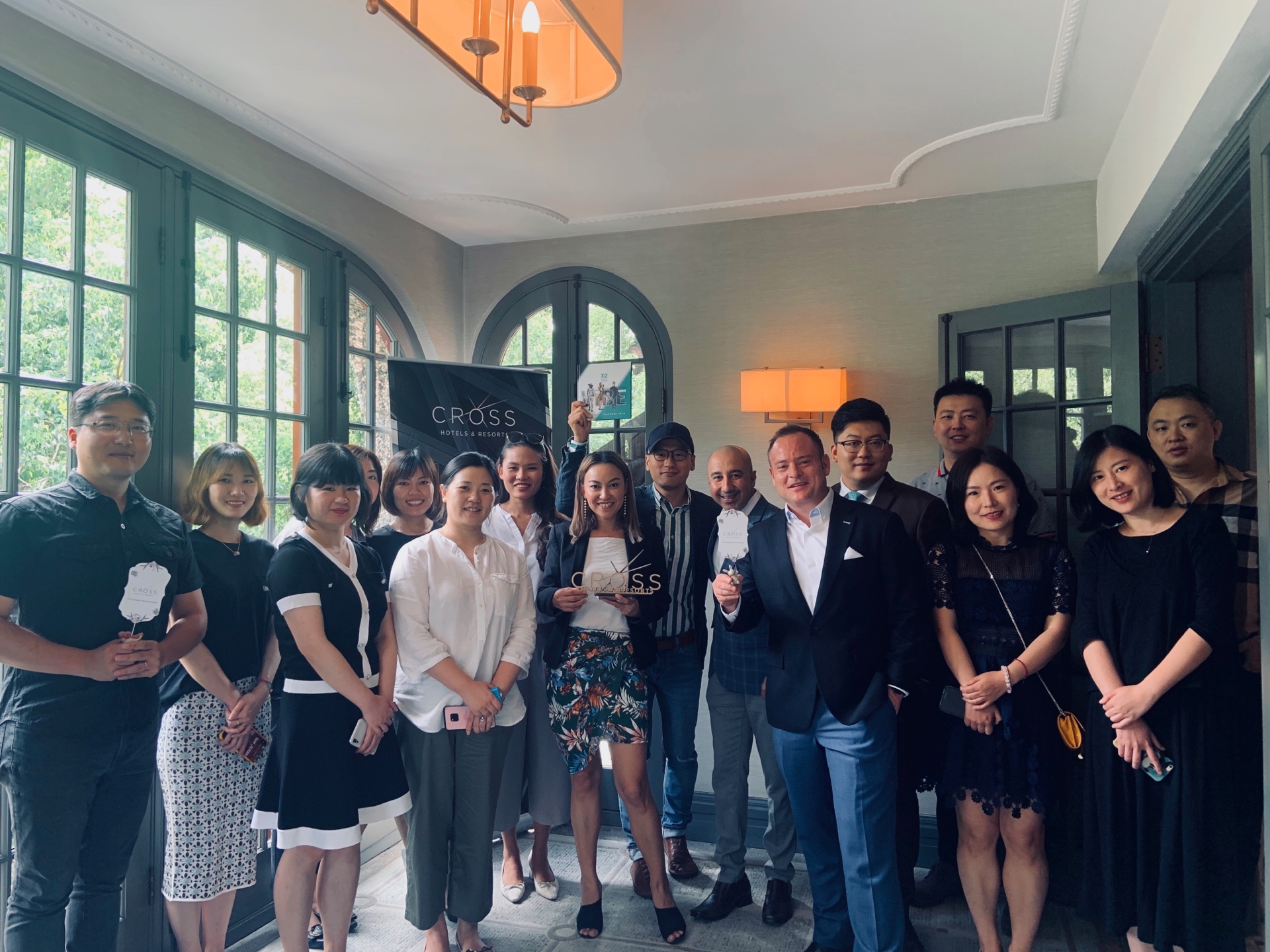 Cross Hotels & Resorts направляется в Китай