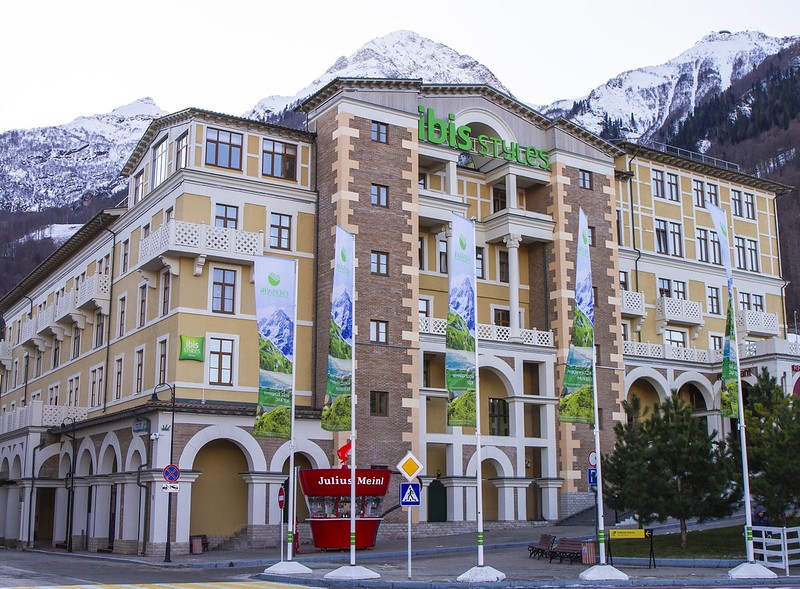 Первый в России отель ibis Styles открылся на курорте Красная Поляна