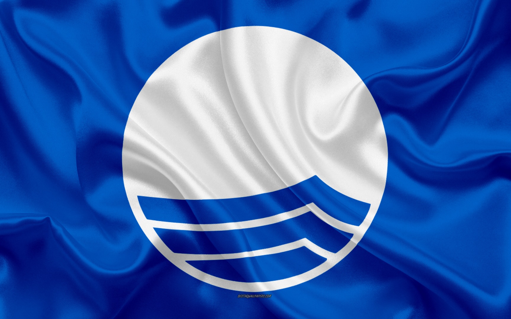 24 самых чистых российских пляжа в этом году отмечены «Голубым флагом»
