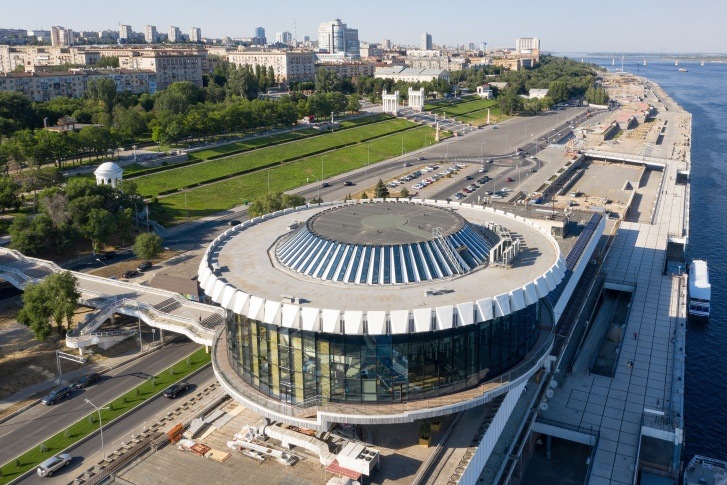 «Россия» возродилась «Рекой»: Волгограду вернули здание крупнейшего речвокзала Европы