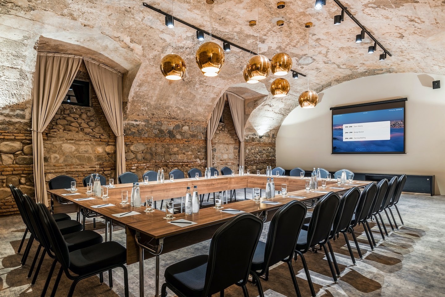 Radisson Hotel Group представляет концепцию Гибридных решений