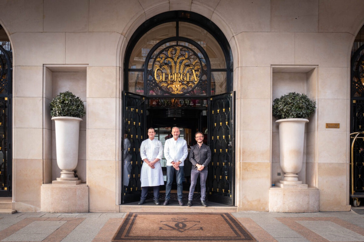 Отели Four Seasons собрали 27 звезд в новых изданиях гида Мишлен
