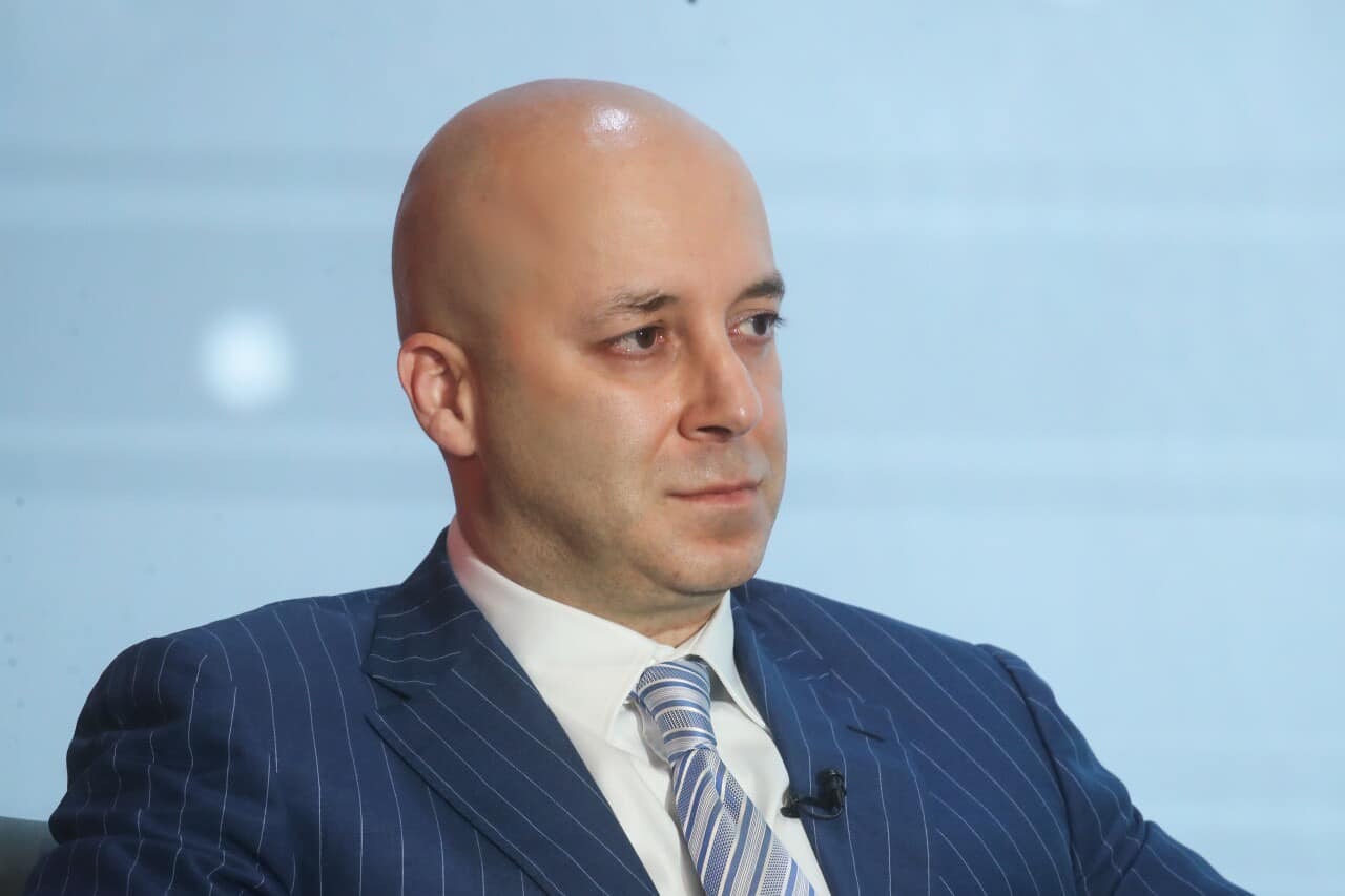 Вице-президент ФРиО предложил ввести в России принудительную сертификацию управляющих ресторанами