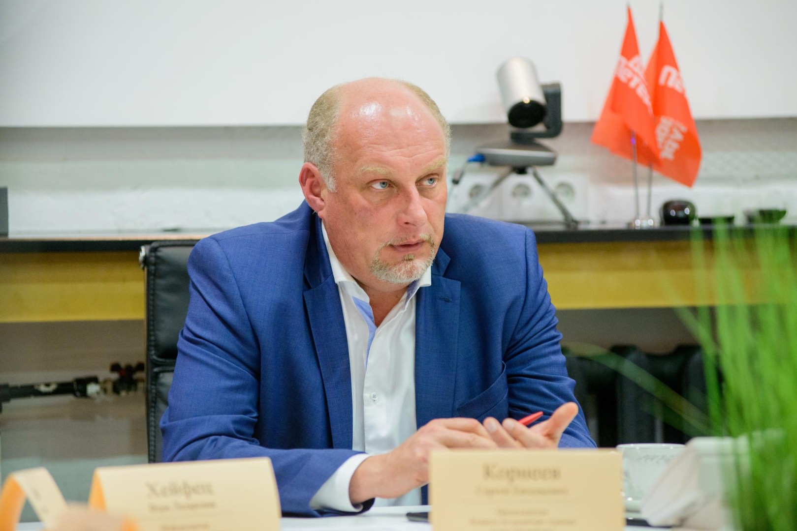 Примите наши поздравления!