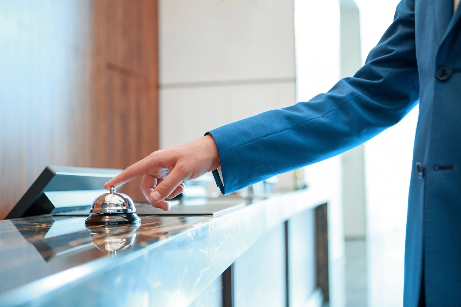 Эксперты рассказали, где бронировать российские отели после ухода Booking.com