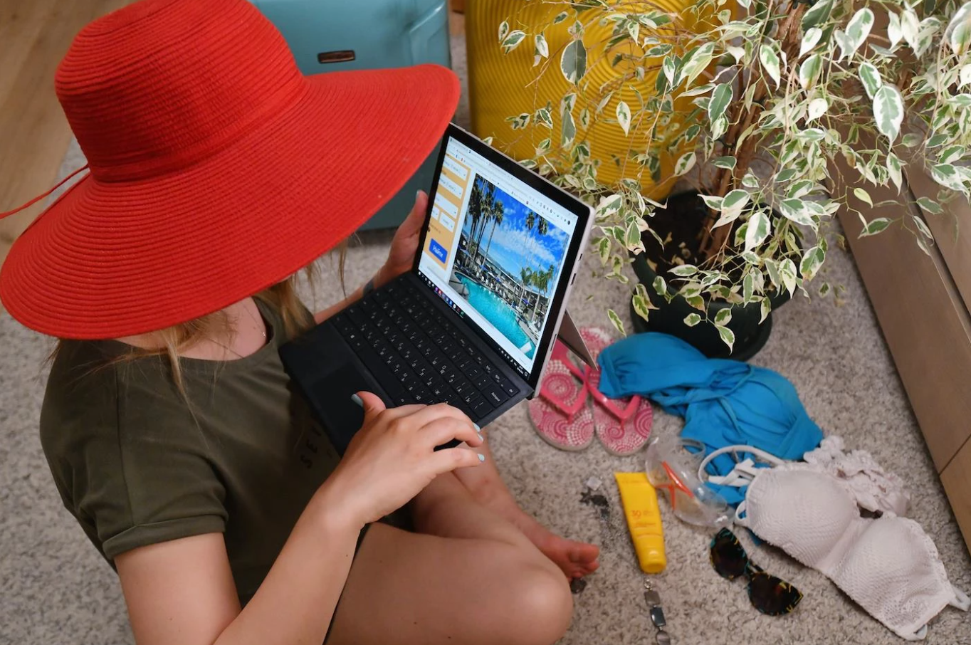 Где деньги, Booking? Средства российских туристов заблудились в межбанковском пространстве