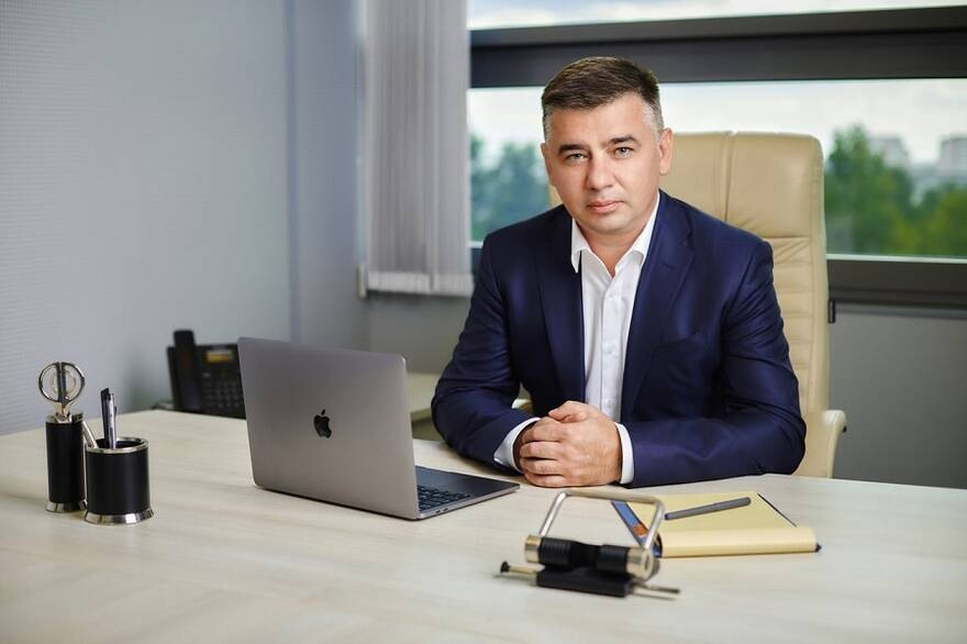 Андрей Данилов, генеральный директор компании ДНС: Гости и будущее