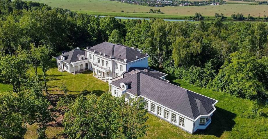 «Рентавед» построит в Подмосковье парк-отель с домами на деревьях
