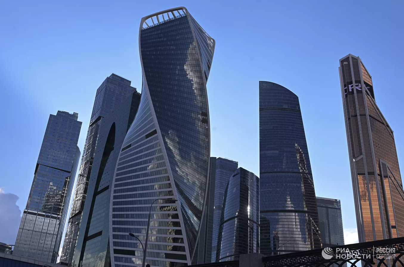 Knight Frank Russia продолжит работу под брендом NF Group